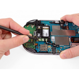 Замена кабеля антенны PlayStation Vita 3G